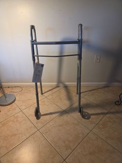 New walker never used