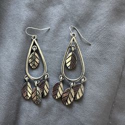 vintage silver/grey color earrings