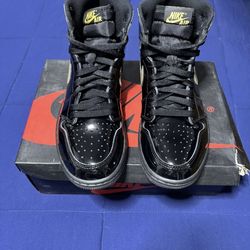 Jordan 1 Retro High OG Black Metallic Gold 2020  Size 9