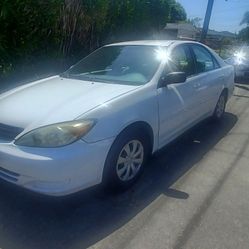 2003 Toyota Camry Le 