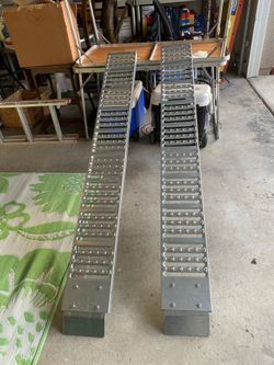 Haul-Master Steel Loading 1000 lbs capacity Ramps