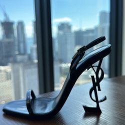 Saint Laurent 110mm Opyum YSL Patent Leather Sandals with Black Hardware