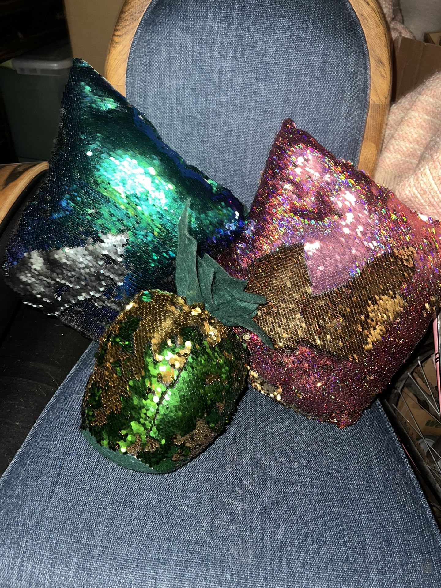 Decorative Throw Pillows
