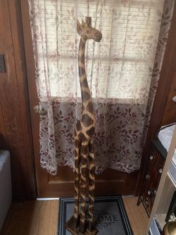 Wood giraffe