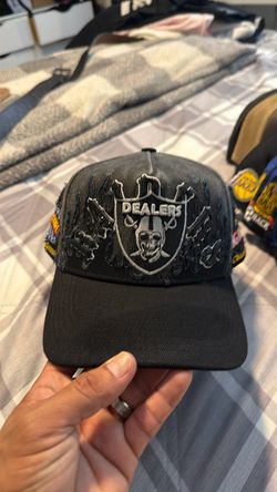 Dealers Raiders Skull Embroidered Black Snapback Hat