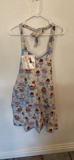 Apron with tags