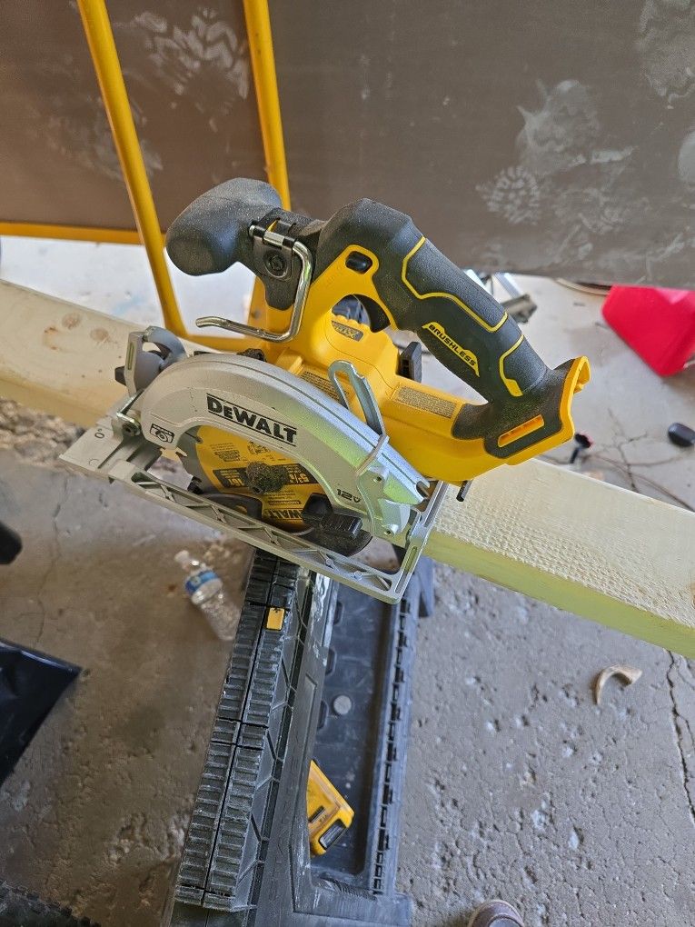 Dewalt Circular Saw