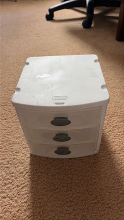 Mini Sterilite 3-drawer storage chest