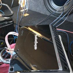 Rockford Fosgate Amp