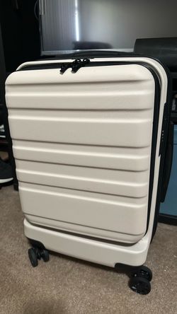 Calpak Voyagr Front Pocket Carry-on Luggage 22”