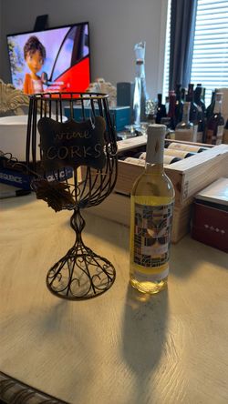 Wine corks holder