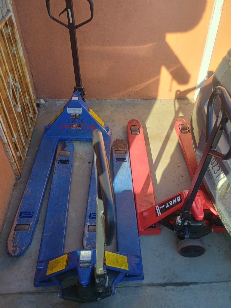 Pallet Jacks
