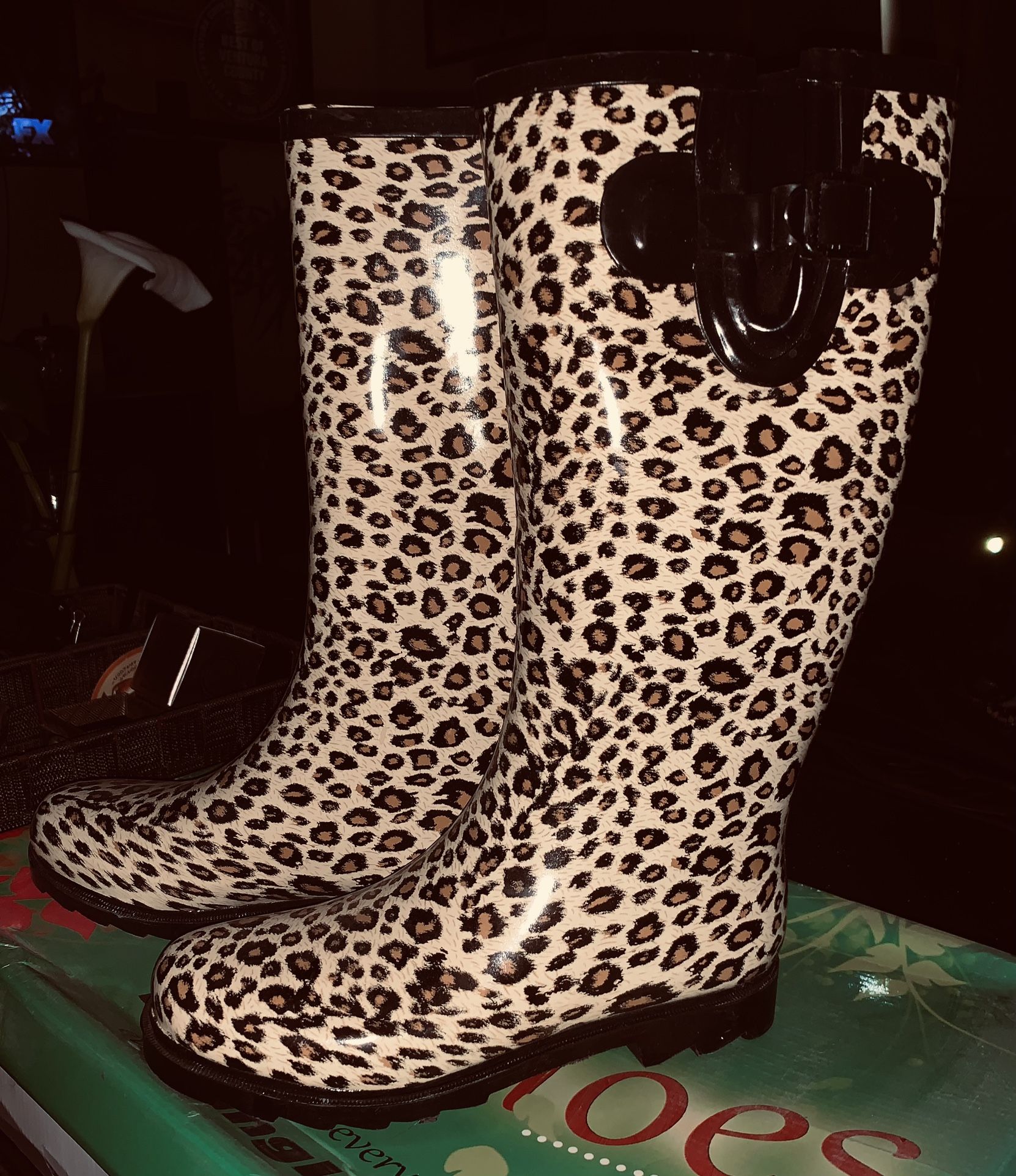 Rain Boots - New - Size 7 - $30