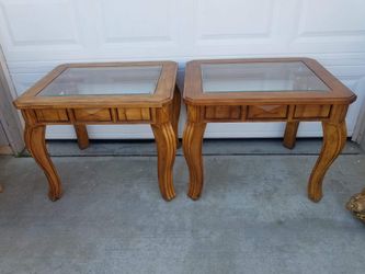 2 laptop tables