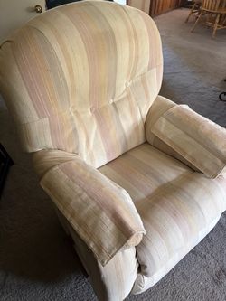 Free Recliner in Heber