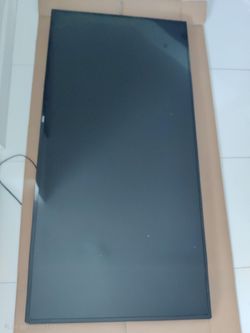 Philips TV 65 inch 65FPL5604/F7 with remote.