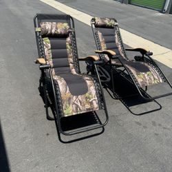 beach chairs 
