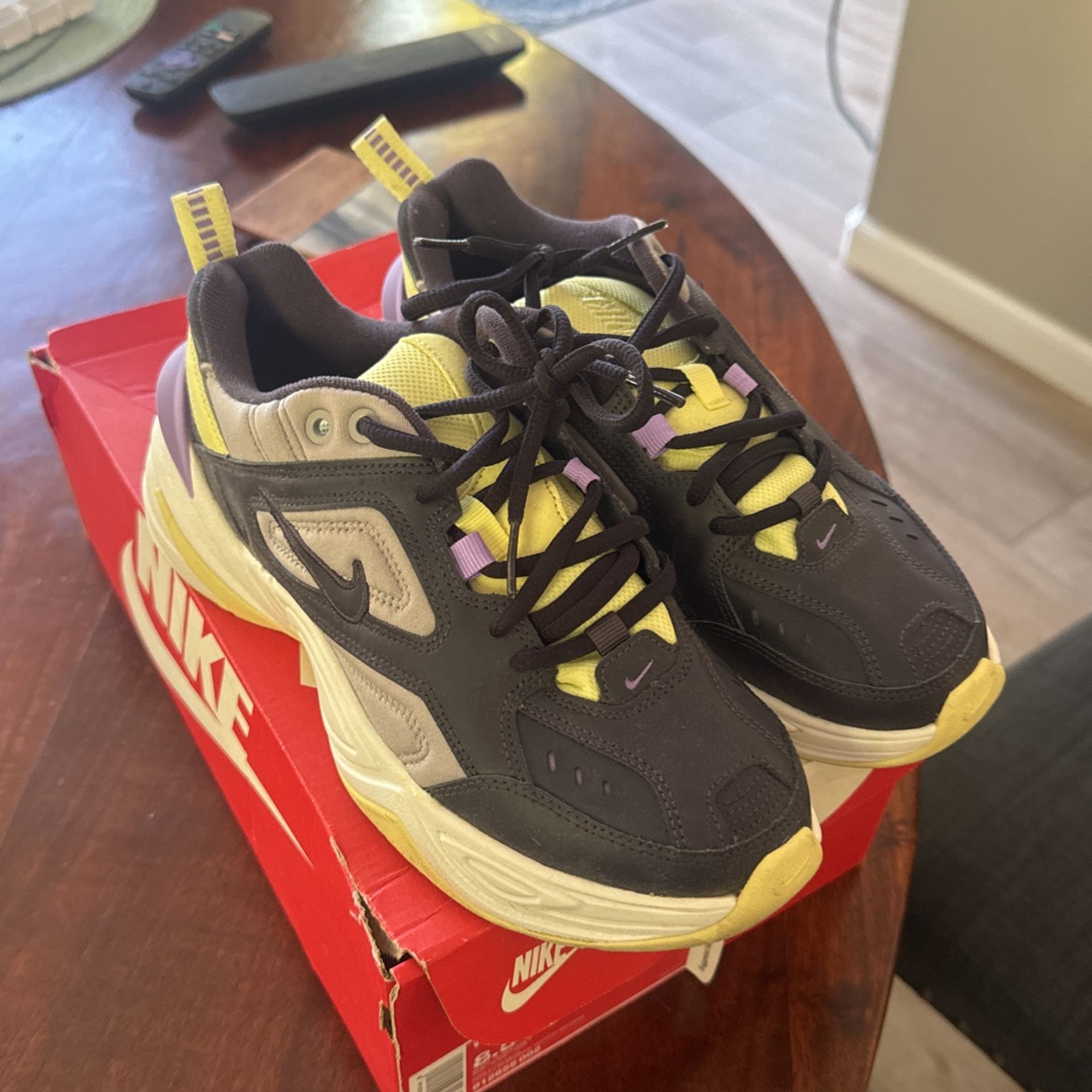 Women’s Nike Shoes, Like New