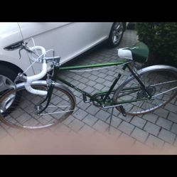 Schwinn “collegiate bike