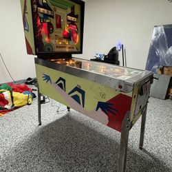 1969 WILLIAMS PINBALL MACHINE