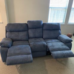Recliner Couch MUST PICKUP (CYPRESS AREA)