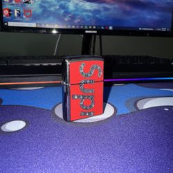 SUPREME ZIPPO LIGHTER