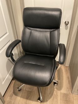 Serta® iComfort i5000 Ergonomic Bonded Leather High-Back Executive Chair, Onyx Black/Silver /working amazing /South Austin by William cannon near the 