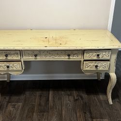 Wood Vanity Makeup Table 