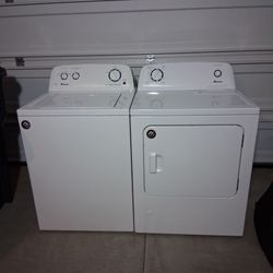 Amana Matching Set Washer And Gas Dryer Excellent Working Condition And Very Clean