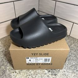 adidas Yeezy Slide Onyx 2022/2023 (HQ6448) M4
