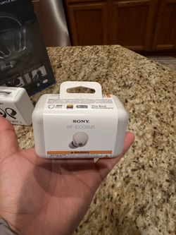 Sony 1000xm5 BRAND NEW SEALED