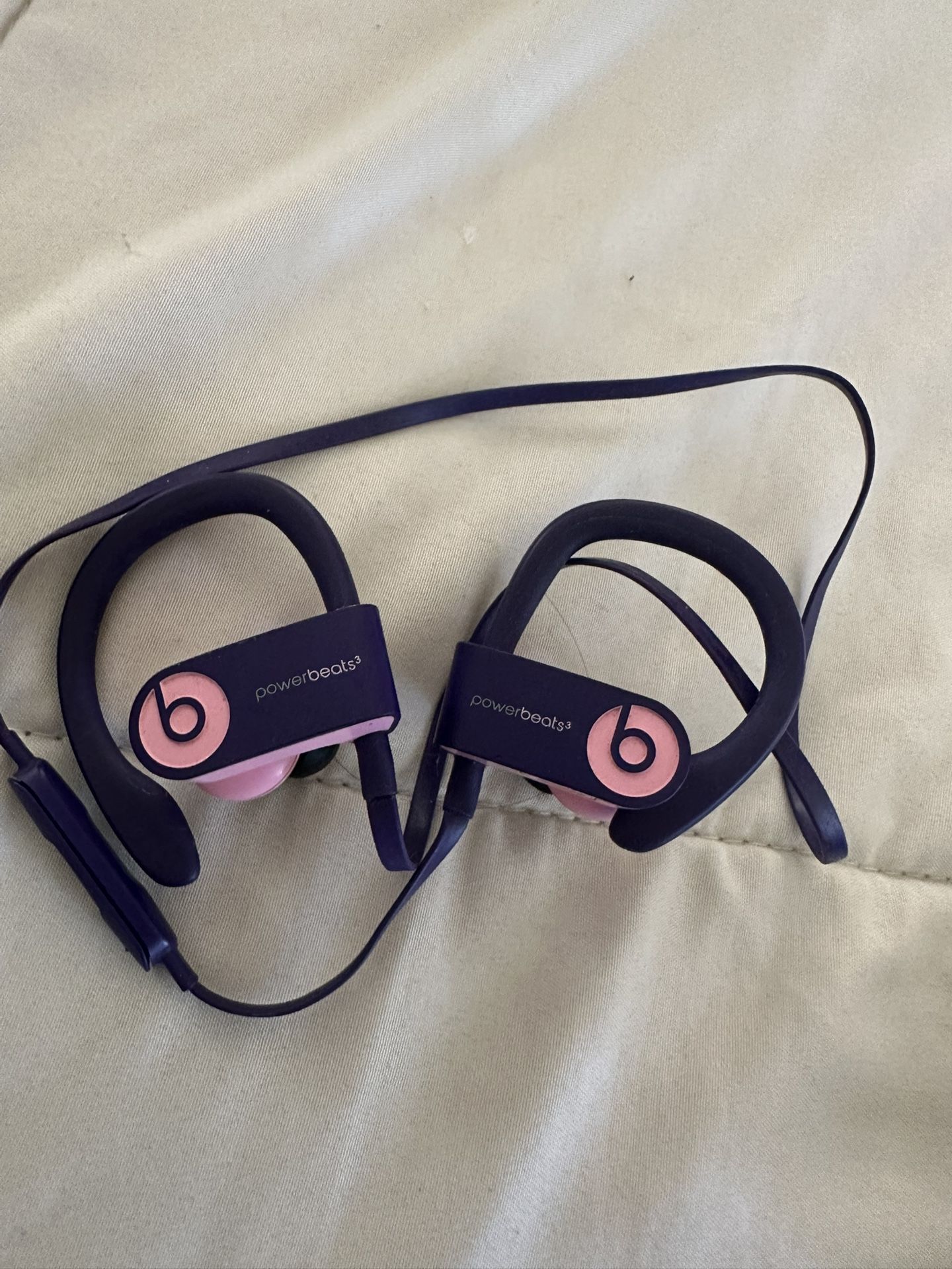 Powerbeats 3