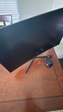 24” curved monitor
