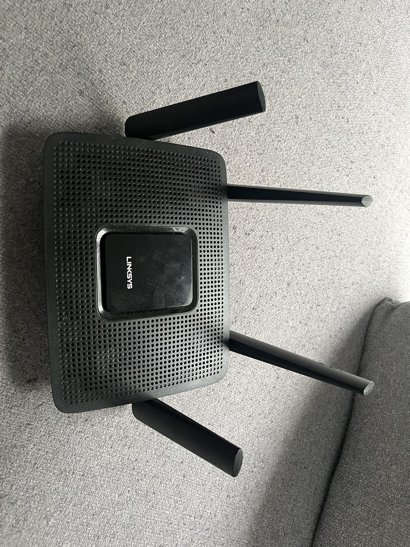 Linksys MR9000 & Netgear CM500 modem