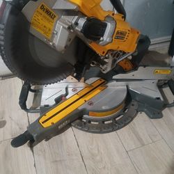 Miter Saw Sliding Brushless Dewalt 60 V