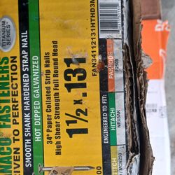 This is a box of Fanaco Fasteners 1 1/2" x .131" Smooth Shank Hardened Strap Nails. 
Type: 34° Paper Collated Strip Nails with High Shear Strengt