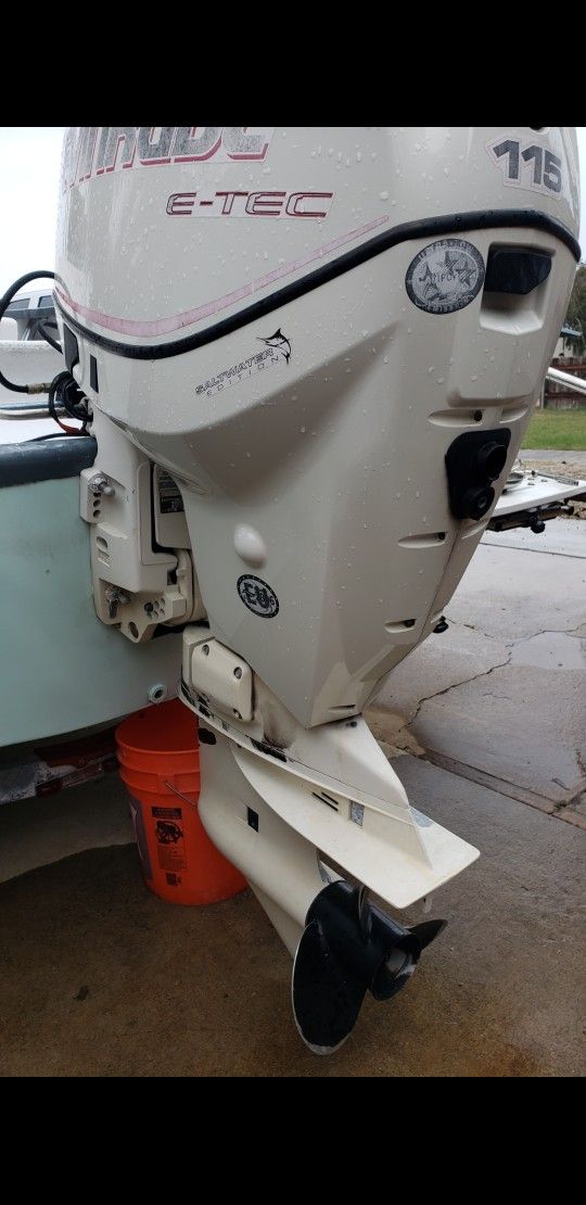 2007 Evinrude E-Tec 115 $1600