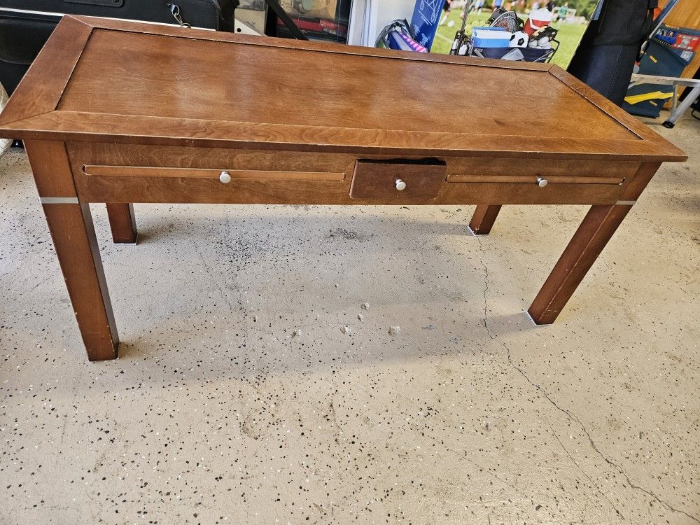 Coffee Table/ Game Table 40x17x18
