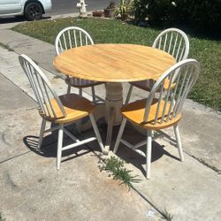 Really Nice Table With 4 Chairs X Conditions 