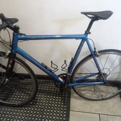 Cannondale R5000 Road Bike