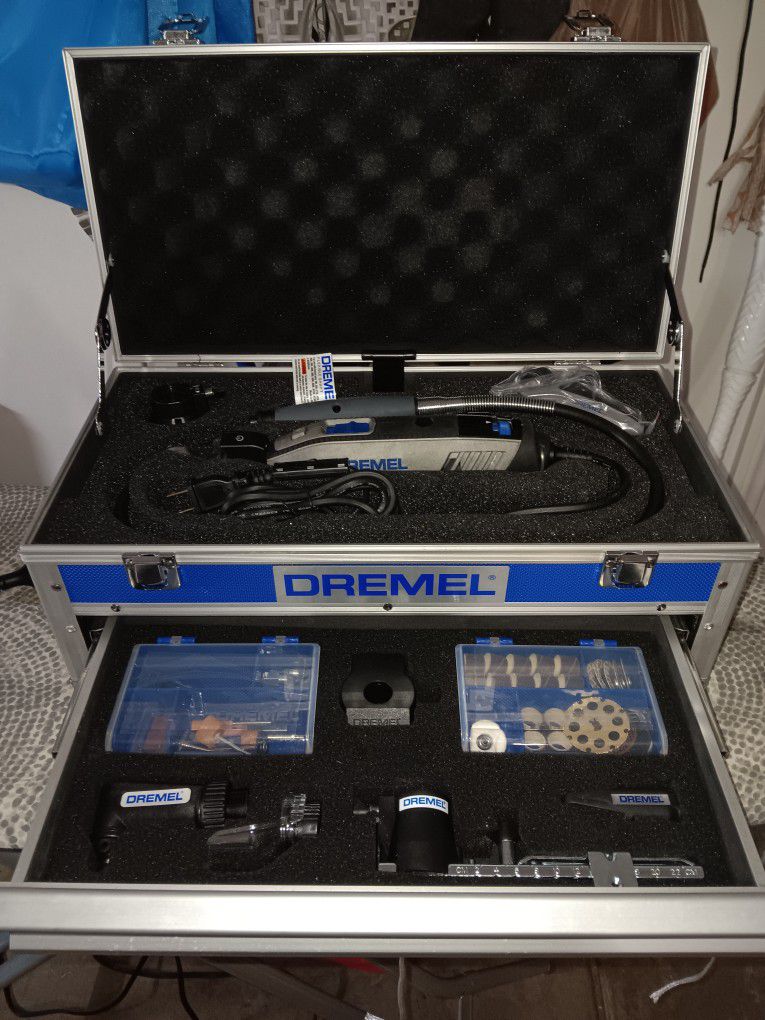 Dremel 8250 (New) for Sale in Santee, CA - OfferUp