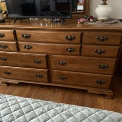 Solid Wood dresser With Mirror 
