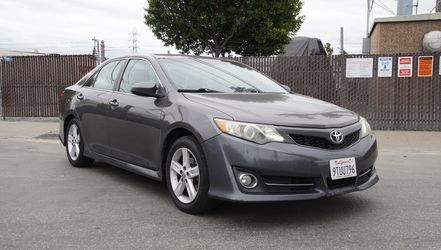 2013 Toyota Camry SE Sedan 4D