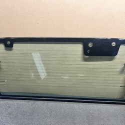 Jeep Wrangler TJ Hard Top Rear Glass With Wiper And Defrost 