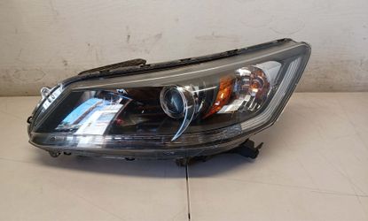 HONDA ACCORD  SEDAN 2013 - 2015 HEADLIGHT OEM 2013 - 2015