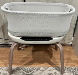 Graco SmartSense Soothing Bassinet