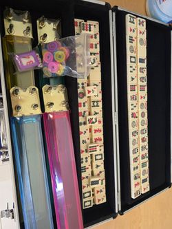 American Mah Jong Set - 166 Ivory Colored Engraved Tiles