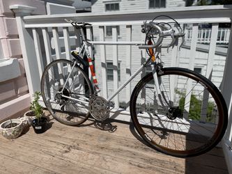 Raleigh Vtg Road bike Made In Japan Bicycle Speed