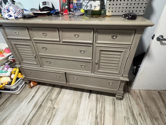 Wooden dresser for sale