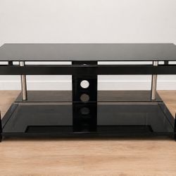 TV Stand / FRee
